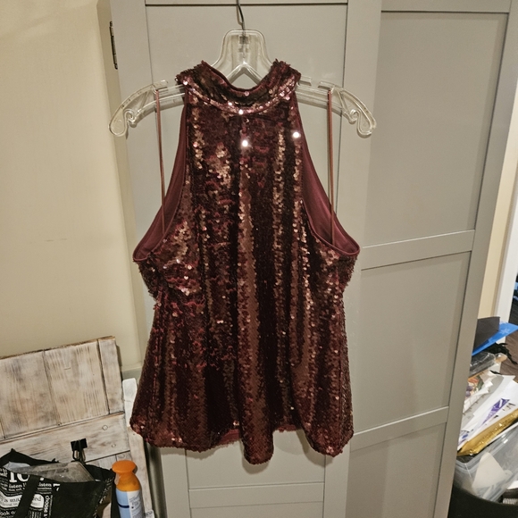 Frilly top - Picture 1 of 3